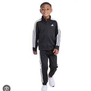 adidas Kids' 2-piece Set Boys Size 2T or 4T Tracksuit
